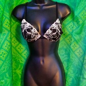 Daisy Fuentes 34A push up bra